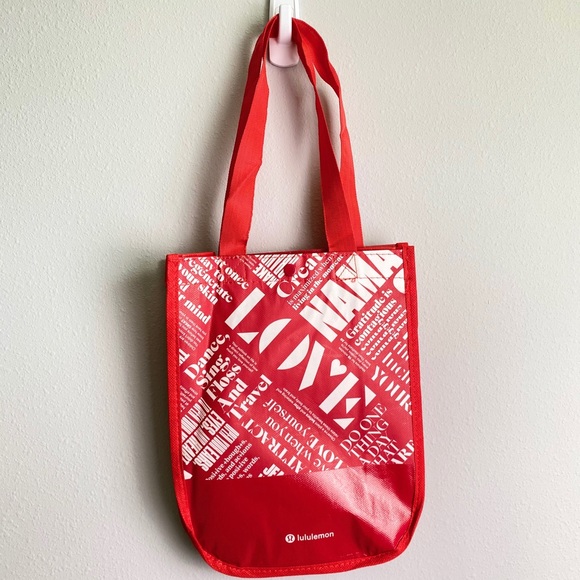 lululemon shopping bag